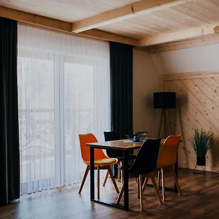 Oliwia Apartment *