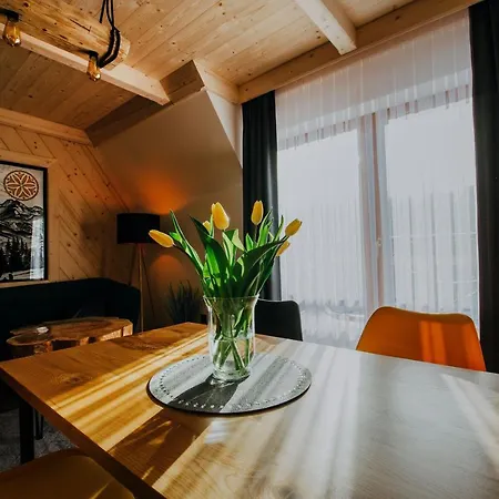 Oliwia Apartment *